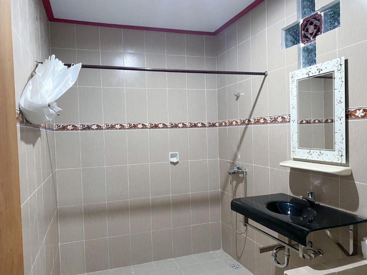קנגו Taman Ratih Guest House מראה חיצוני תמונה