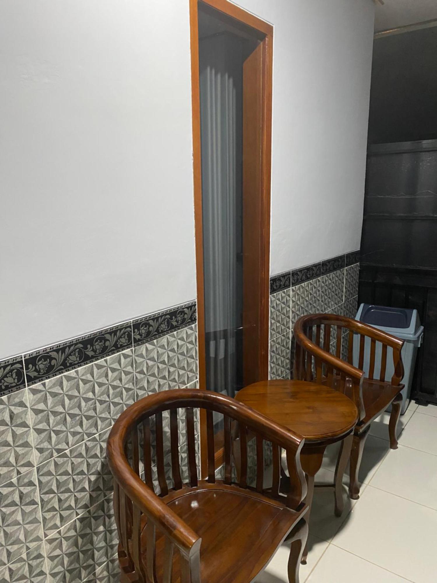 קנגו Taman Ratih Guest House מראה חיצוני תמונה