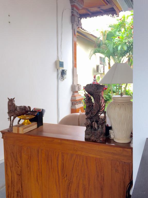 קנגו Taman Ratih Guest House מראה חיצוני תמונה